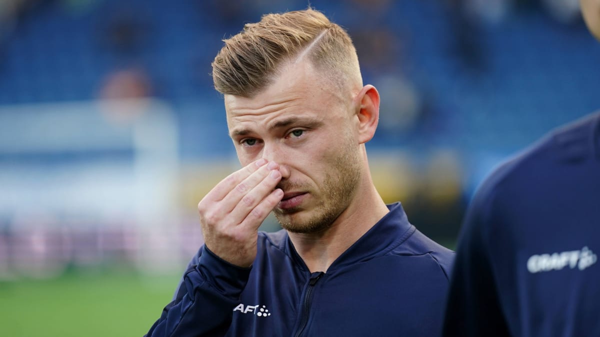 Max Meyer - Hành Trình Sự Nghiệp Đầy Bi Kịch Của Ngôi Sao Bóng Đá Đức Max Meyer - Hành Trình Sự Nghiệp Đầy Bi Kịch Của Ngôi Sao Bóng Đá Đức
