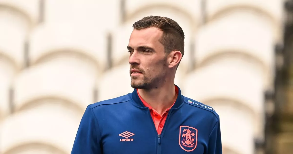 Harry Toffolo Đôi Cánh Trái Bền Bỉ Của Anh - Hành Trình Xuất Sắc trong Thế Giới Bóng Đá
