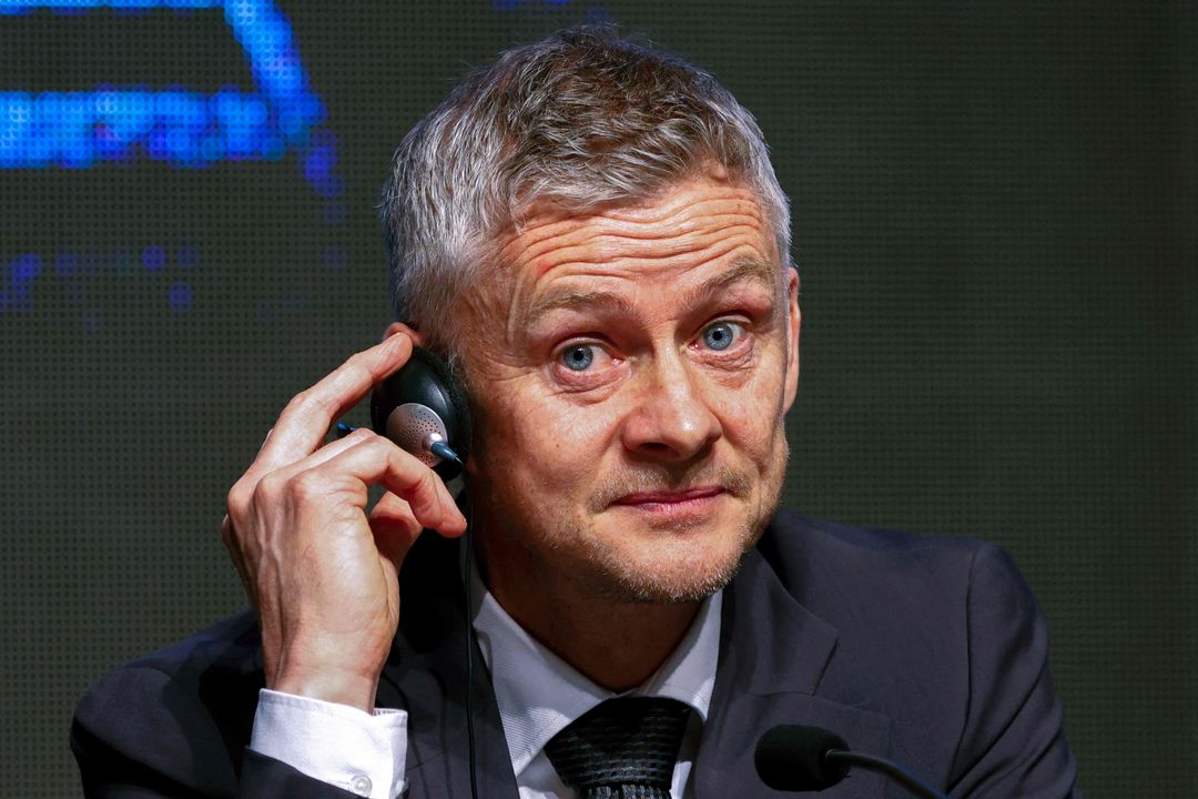 Ole Gunnar Solskjær Người Ghi Bàn Lặng Lẽ - Hành Trình Từ Cầu Thủ Đến Huấn Luyện Viên Ole Gunnar Solskjær Người Ghi Bàn Lặng Lẽ - Hành Trình Từ Cầu Thủ Đến Huấn Luyện Viên