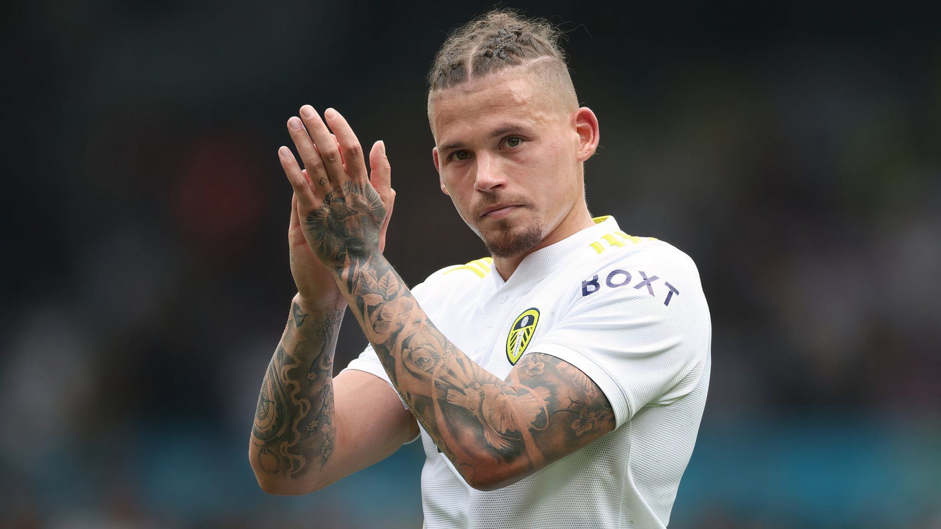 Kalvin Phillips Từ Leeds Đến Tuyển Anh – Một Hành Trình Không Dễ Dàng Kalvin Phillips Từ Leeds Đến Tuyển Anh – Một Hành Trình Không Dễ Dàng