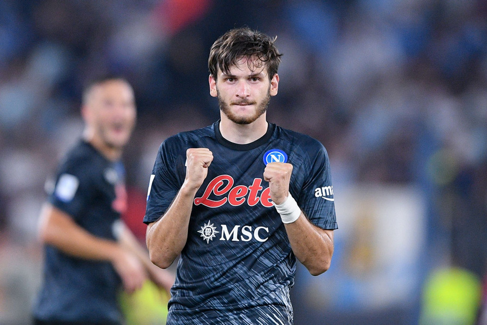 Khám Phá Tiểu Sử Cầu Thủ Lorenzo Insigne - Hành Trình Từ Tài Năng Đến Ngôi Sao Bóng Đá